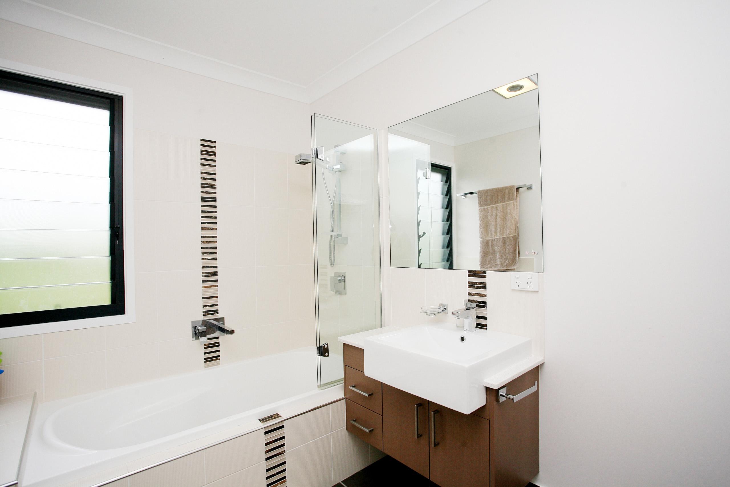 Ken Mckay Homes - Bathroom Renovation