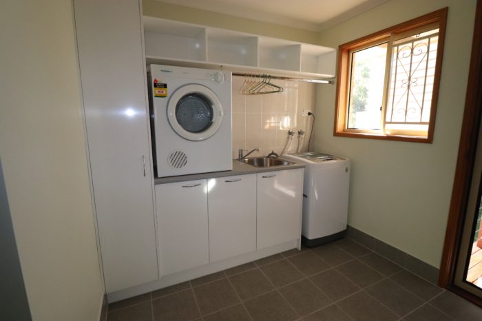 Ken Mckay Homes - Laundry Area