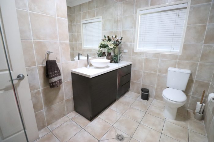 Ken Mckay Homes - Bathroom Renovation