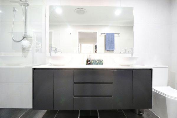 Ken Mckay Homes - Bathroom Renovation